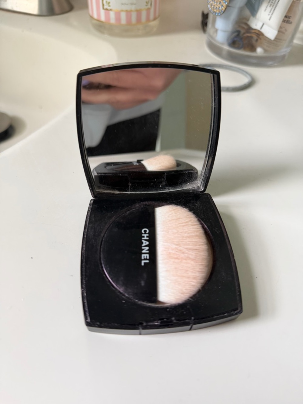 Chanel poudre lumière highlight powder in shade 40 white opal - Picture 6 of 7